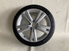 Load image into Gallery viewer, 1x Alufelge 18 Zoll 7.5" 5x112 5F0601025J Seat Leon Rim Wheel FEL3864282550ki