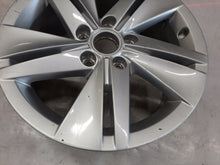 Laden Sie das Bild in den Galerie-Viewer, 1x Alufelge 16 Zoll 7.0" 5x112 48ET Glanz Silber 5H0601025 VW Golf Viii FEL2150551468kc