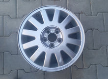 Laden Sie das Bild in den Galerie-Viewer, 1x Alufelge 15 Zoll 6.0&quot; 5x100 38ET Glanz Silber 8L0601025 Audi Rim Wheel