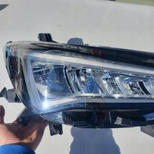 Load image into Gallery viewer, Frontscheinwerfer Cupra Born 10F941774 Rechts Scheinwerfer Headlight SCH8669506005an