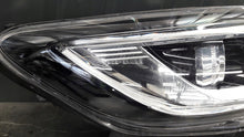 Laden Sie das Bild in den Galerie-Viewer, Frontscheinwerfer Renault Kadjar 260104607R Rechts Scheinwerfer Headlight