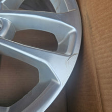 Laden Sie das Bild in den Galerie-Viewer, 1x Alufelge 17 Zoll 7.0" 5x108 50ET Glanz Silber LJ6C-1007-A2A Ford Kuga Iii FEL5371112534ig