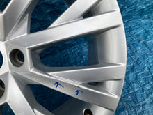 Load image into Gallery viewer, 1x Alufelge 18 Zoll 8.0" 5x112 44ET Glanz Silber 3V0601025AN Skoda Superb Iii FEL9003950764ft