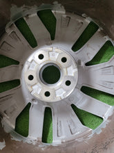 Laden Sie das Bild in den Galerie-Viewer, 1x Alufelge 20 Zoll 9.0" 5x112 4KE601025N Audi Etron Rim Wheel FEL1684640262az