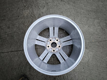 Laden Sie das Bild in den Galerie-Viewer, 1x Alufelge 17 Zoll 8.0" 5x112 1K8601025T Audi Rim Wheel FEL3405951199kk
