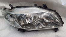 Laden Sie das Bild in den Galerie-Viewer, Frontscheinwerfer Toyota Corolla Ein Satz Scheinwerfer Headlight SCH6920504004vu