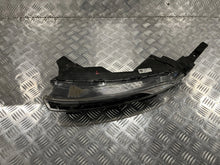 Load image into Gallery viewer, Frontscheinwerfer Hyundai Bayon 92207Q0500 Links Scheinwerfer Headlight