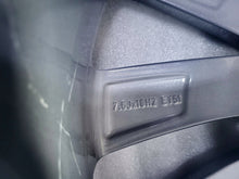 Laden Sie das Bild in den Galerie-Viewer, 1x Alufelge 18 Zoll 7.5&quot; 5x112 51ET 5E0601025AS Skoda Octavia Iii Rim Wheel