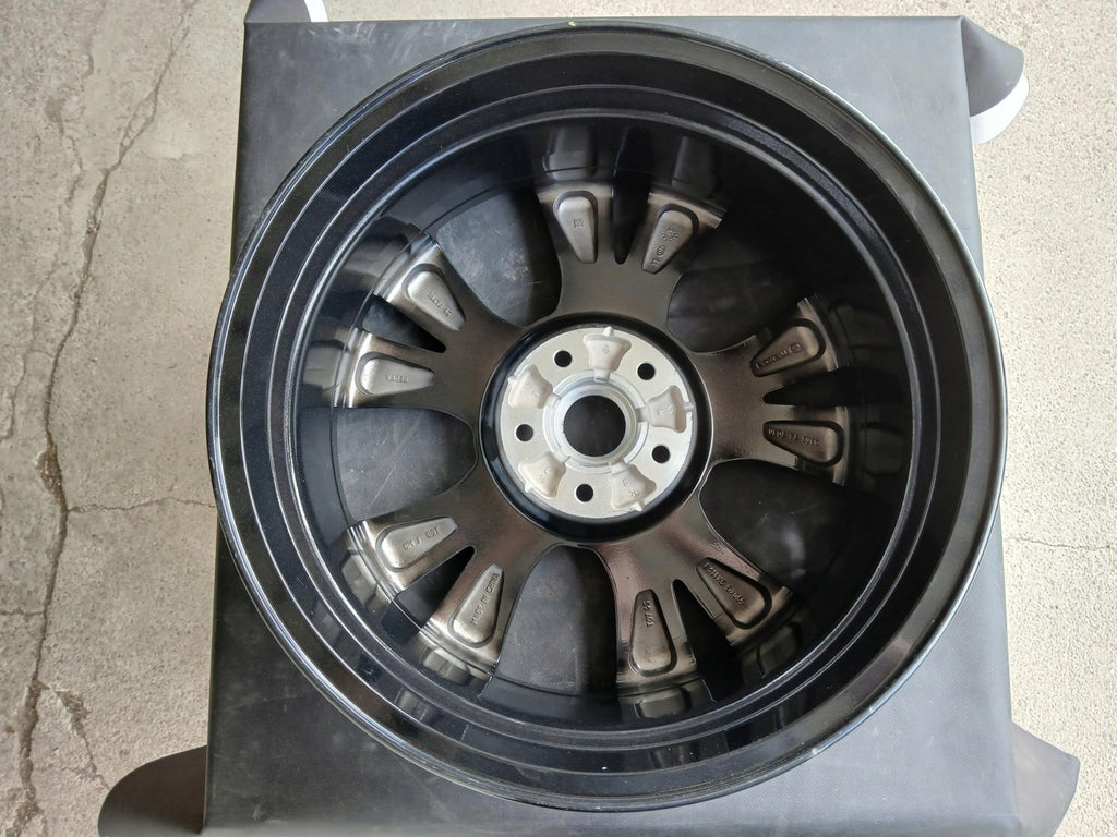 1x Alufelge 18 Zoll 7.0" 5x114.3 45ET Glanz Graphit 9965787080 Mazda Cx30 FEL8892356952ya