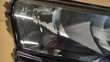 Laden Sie das Bild in den Galerie-Viewer, Frontscheinwerfer Skoda Karoq 57B941016A Rechts Scheinwerfer Headlight SCH9304214050zf