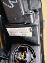 Load image into Gallery viewer, Frontscheinwerfer Hyundai Santa Fe IV 9220781000 LED Rechts oder Links