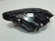 Laden Sie das Bild in den Galerie-Viewer, Frontscheinwerfer Mercedes-Benz W177 A1779065704 A1779065804 Full LED Ein Satz SCH1005619140xw