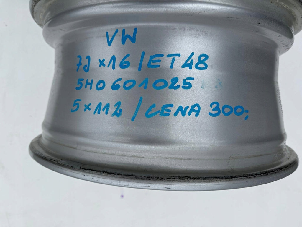1x Alufelge 16 Zoll 7.0" 5x112 48ET 5H0601025 VW Rim Wheel
