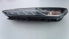 Laden Sie das Bild in den Galerie-Viewer, Frontscheinwerfer Hyundai Kona 92207-J90 LED Ein Stück (Rechts oder Links) SCH7608344676xi