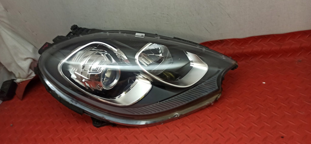 Frontscheinwerfer Audi Macan 95B941032DJ Rechts Scheinwerfer Headlight