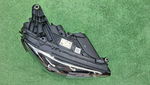 Laden Sie das Bild in den Galerie-Viewer, Frontscheinwerfer Mercedes-Benz W213 A2139069209 LED Rechts Headlight SCH8194967694mi