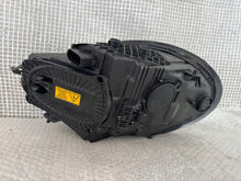 Laden Sie das Bild in den Galerie-Viewer, Frontscheinwerfer Porsche Carrera 99163113105 Xenon Links Scheinwerfer Headlight SCH2039882293sw