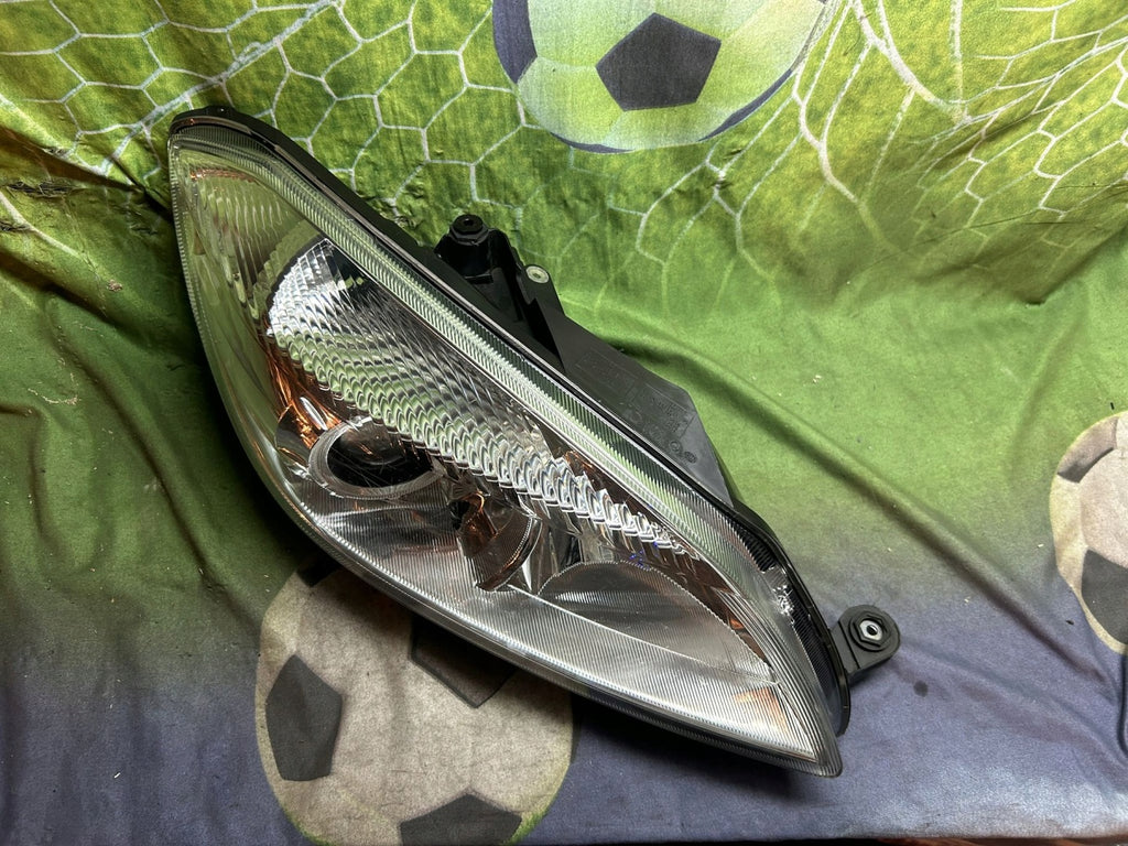 Frontscheinwerfer Skoda Fabia II WER55 Rechts Scheinwerfer Headlight SCH1038608828di