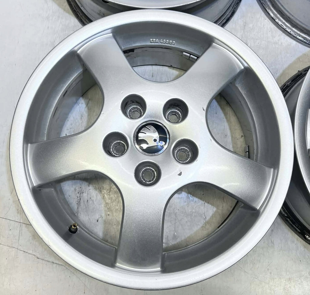 4x Alufelge 16 Zoll 7.0" 5x112 48ET Glanz Silber KBA45563 Rim Wheel FEL4251566719ql