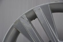 Laden Sie das Bild in den Galerie-Viewer, 1x Alufelge 17 Zoll 7.0&quot; 5x112 42ET Glanz Silber 5F0601025M Seat Leon Rim Wheel