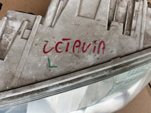 Load image into Gallery viewer, Frontscheinwerfer Skoda Octavia II Ein Stück (Rechts oder Links) Headlight SCH3813927749bt