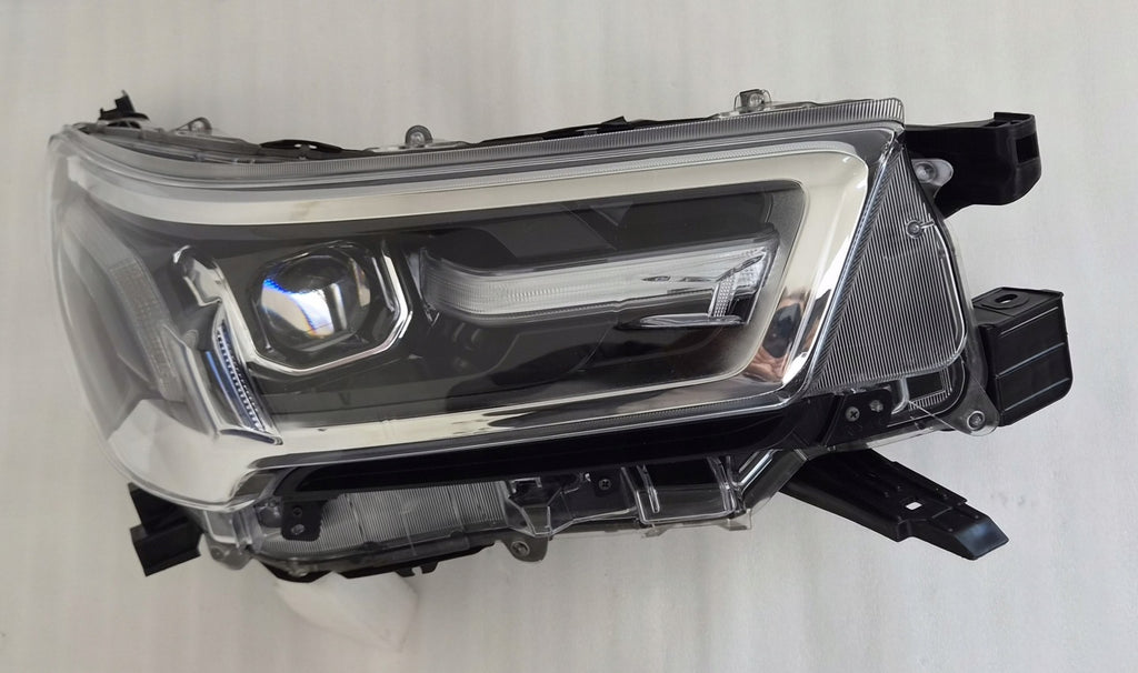 Frontscheinwerfer Toyota Hilux VIII LED Rechts Scheinwerfer Headlight SCH6294041365rr