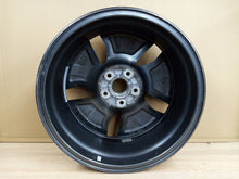 Laden Sie das Bild in den Galerie-Viewer, 1x Alufelge 17 Zoll 7.0&quot; 5x114.3 50ET 52910-Q4100 Kia Rim Wheel