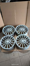 Laden Sie das Bild in den Galerie-Viewer, 4x Alufelge 18 Zoll 6.5" 5x112 38ET Glanz Silber A1564011900 Mercedes-Benz Gla FEL4957512179fb