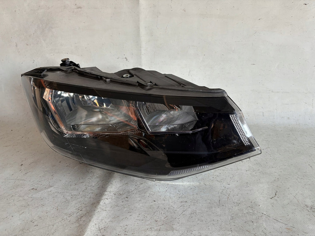 Frontscheinwerfer VW Caddy 2K8941006D 2K8941005B Ein Stück (Rechts oder Links) SCH6704845334cb