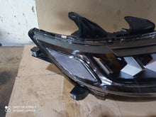 Laden Sie das Bild in den Galerie-Viewer, Frontscheinwerfer Mitsubishi Outlander I 4BX19-8301D3 ECM921-21E20 LED Rechts