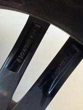 Load image into Gallery viewer, 1x Alufelge 19 Zoll 8.5" 5x112 25ET 8093917 BMW G11 G12 Rim Wheel FEL9553421034ki