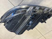 Laden Sie das Bild in den Galerie-Viewer, Frontscheinwerfer Mercedes-Benz W246 A2468207261 Xenon Rechts Headlight SCH6462358971qk