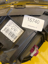 Load image into Gallery viewer, Frontscheinwerfer Mercedes-Benz W246 A2468204761 Xenon Links Headlight SCH7651799206to
