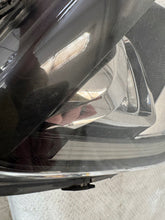 Load image into Gallery viewer, Frontscheinwerfer VW Amarok 2H1941016AF Xenon Rechts Scheinwerfer Headlight SCH9146493683ew