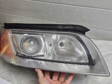 Laden Sie das Bild in den Galerie-Viewer, Frontscheinwerfer Volvo V70 S80 31353533 Xenon Rechts Scheinwerfer Headlight SCH8843651709iy