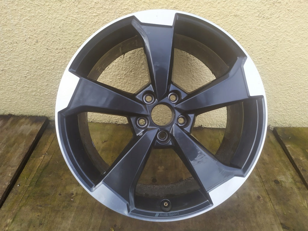 1x Alufelge 19 Zoll 8.0" 5x112 45ET Glanz Silber 81A601025 Audi Q2 Rim Wheel FEL6911711201jm