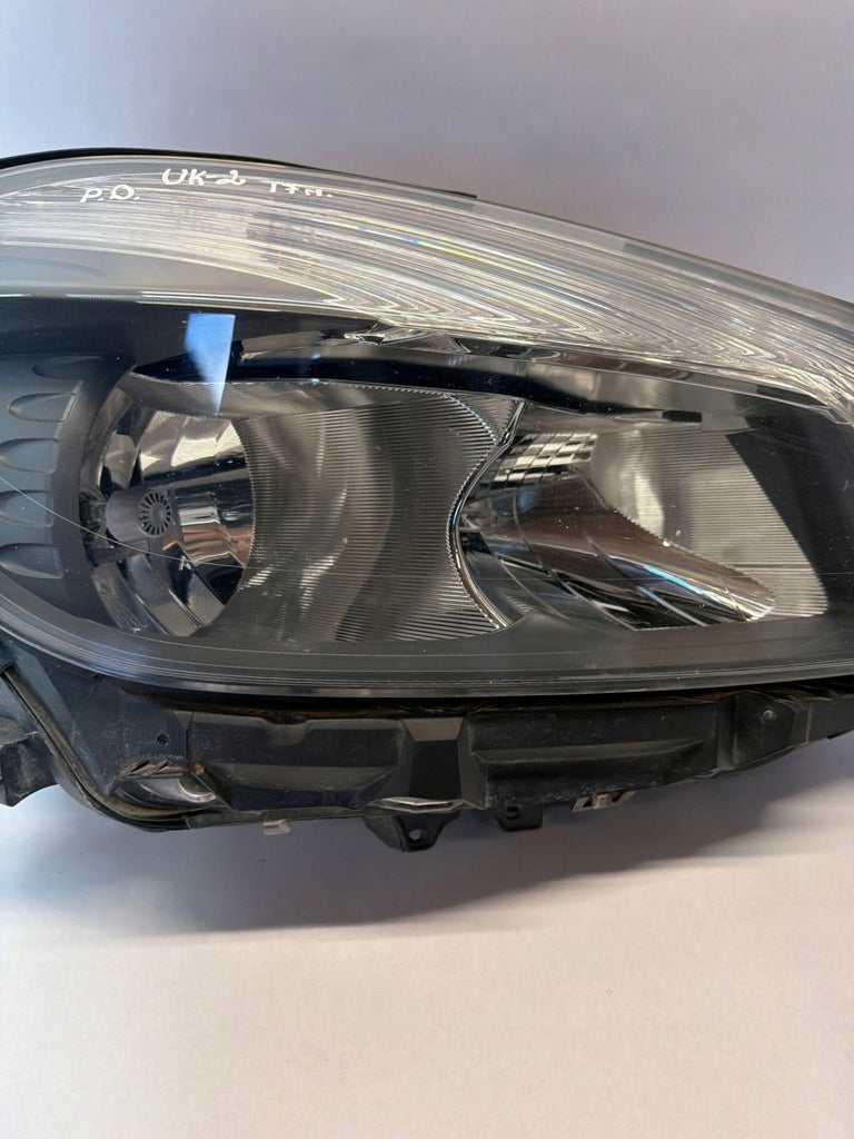 Frontscheinwerfer Mercedes-Benz W176 A1768200461 Rechts Scheinwerfer Headlight SCH9355413430fr