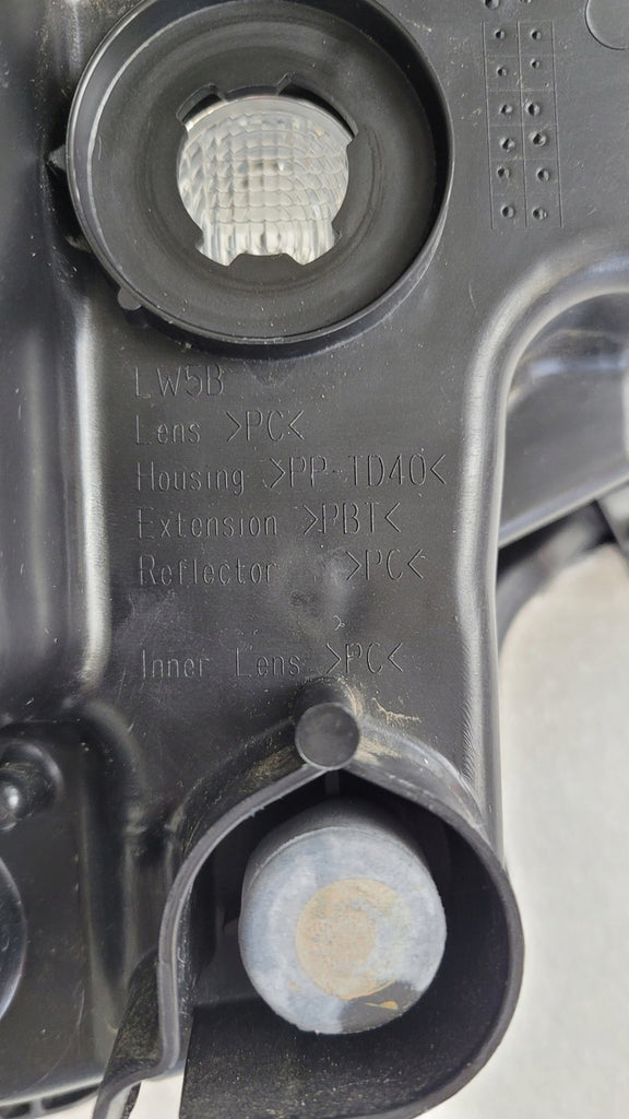 Frontscheinwerfer Toyota Yaris Links Scheinwerfer Headlight