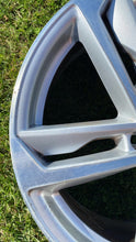 Load image into Gallery viewer, 1x Alufelge 17 Zoll 7.5" 5x100 46ET Glanz Silber 82A601025K Audi A1 Rim Wheel FEL1360631461eq
