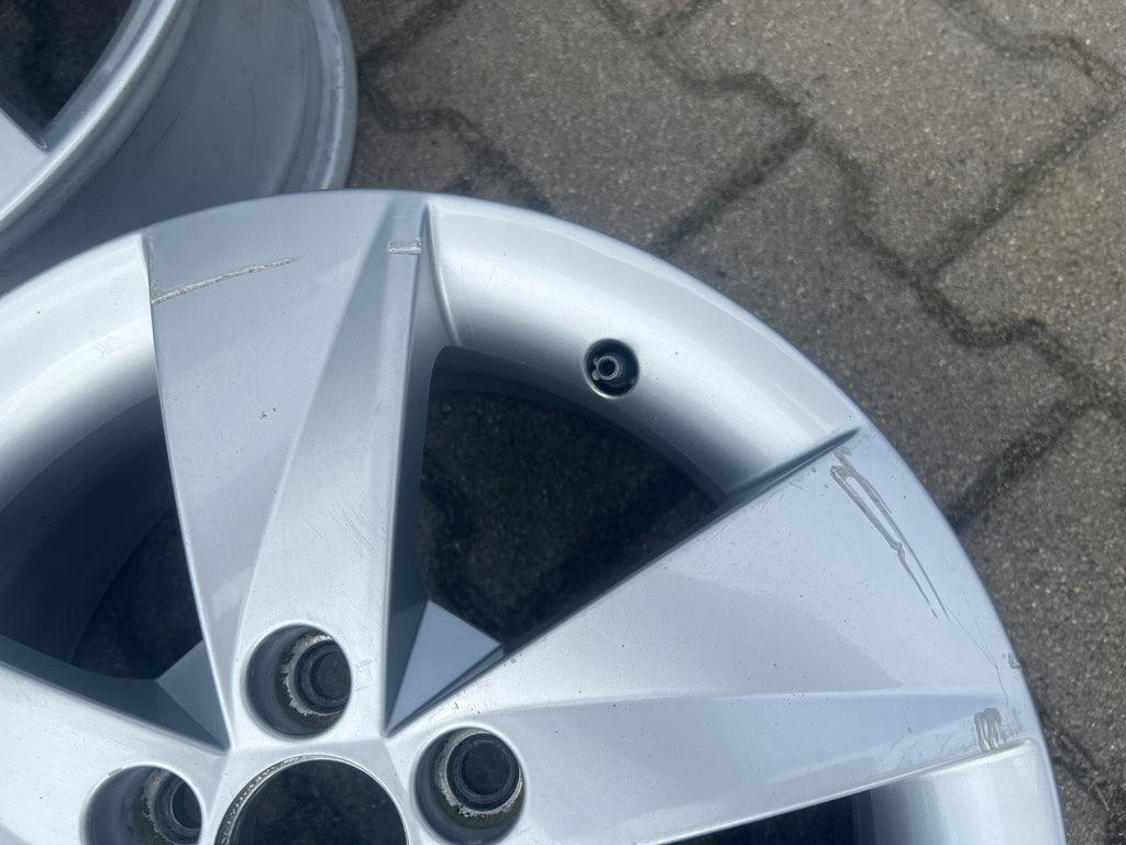 1x Alufelge 15 Zoll 6.0" 5x100 5J0601025AB Skoda Fabia Rim Wheel