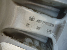 Load image into Gallery viewer, 1x Alufelge 18 Zoll 8.0&quot; 5x112 44ET Glanz Silber 3C0601025 VW Passat Rim Wheel
