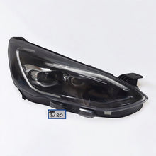 Laden Sie das Bild in den Galerie-Viewer, Frontscheinwerfer Ford Focus JX7B-13E016-AG Full LED Rechts Headlight