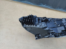 Laden Sie das Bild in den Galerie-Viewer, Frontscheinwerfer Tesla Model 3 1760888-00-F LED Ein Stück (Rechts oder Links)