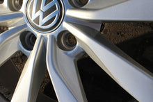 Laden Sie das Bild in den Galerie-Viewer, 4x Alufelge 17 Zoll 6.0" 5x112 48ET Glanz Silber 5G0601025K VW T-Roc Rim Wheel FEL8036820488ka