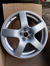 Load image into Gallery viewer, 1x Alufelge 17 Zoll 7.0&quot; 5x100 1C0601025K VW Golf Iv Rim Wheel