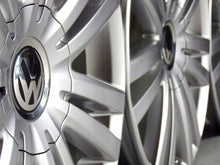 Load image into Gallery viewer, 4x Alufelge 17 Zoll 7.0" 5x112 47ET Glanz Silber 1T0601025F VW Touran Golf FEL7066242732qu