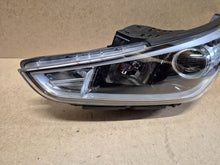 Laden Sie das Bild in den Galerie-Viewer, Frontscheinwerfer Hyundai I30 92101-G4020 Links Scheinwerfer Headlight SCH9084584722rt