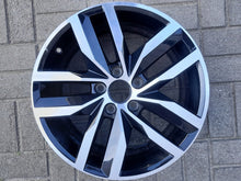 Load image into Gallery viewer, 1x Alufelge 17 Zoll 7.0" 5x112 49ET Glanz Silber 5G0601025BT VW Golf Vii FEL3158808988io
