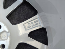 Laden Sie das Bild in den Galerie-Viewer, 1x Alufelge 18 Zoll 7.0" 5x112 43ET Glanz Silber 83A601025J Audi Q3 Rim Wheel FEL5707752066ix
