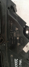 Load image into Gallery viewer, Frontscheinwerfer Audi Q7 4M0941005 Xenon Links Scheinwerfer Headlight SCH3443572515sl